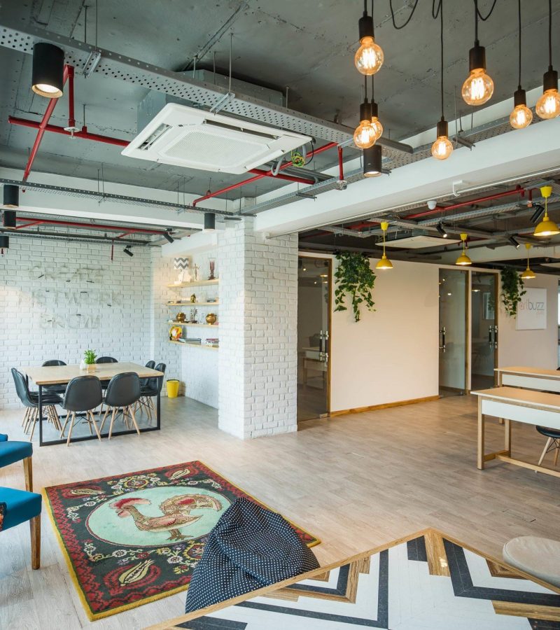 myhq-workspaces-VCoh27vHEh0-unsplash-min